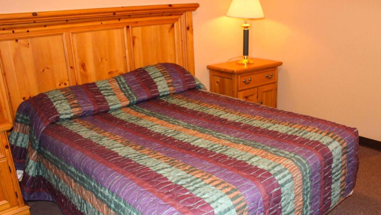 Juniper Motel Мадрас Екстериор снимка