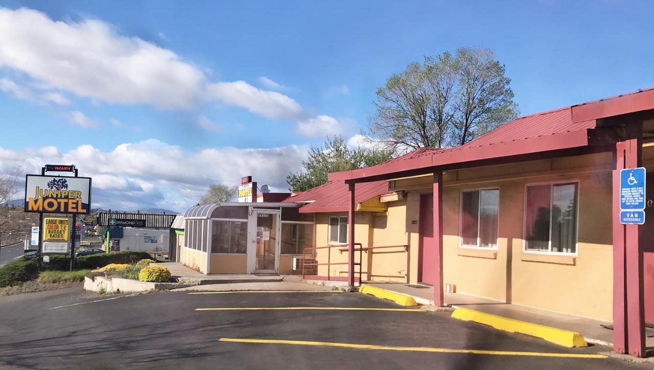Juniper Motel Мадрас Екстериор снимка